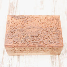 Load image into Gallery viewer, Prescott Florist - 6&quot; Wooden Boxes - Bowen&#39;s Botanicals