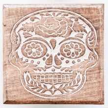 Load image into Gallery viewer, Prescott Florist - 6&quot; Wooden Boxes - Bowen&#39;s Botanicals