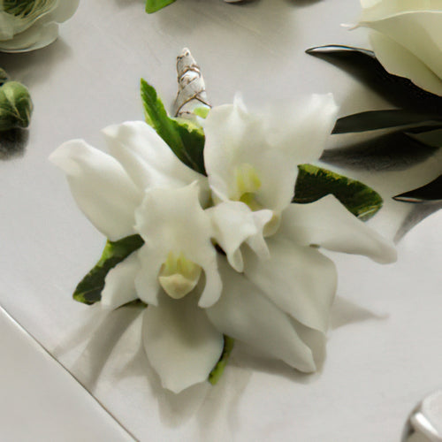 Boutonnière (8 Color Options) - Prom/Formal Flowers